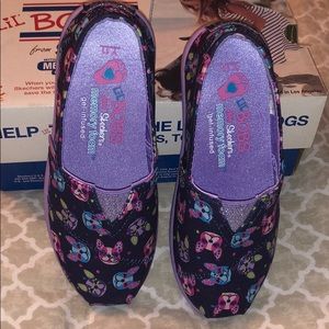 Brand new Skechers Bob shoes. Size 11 (girls).